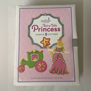 Williams Sonoma New Set/8 Fairy Tale Cookie Cutters. In Original Box